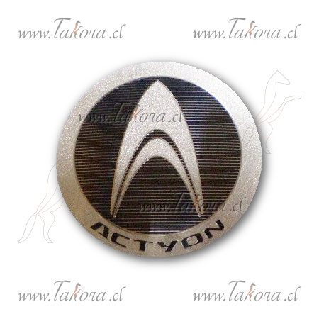 Repuestos de autos: Emblema (logo) capot Ssangyong Actyon (Original)....
Nro. de Referencia: 7993131001